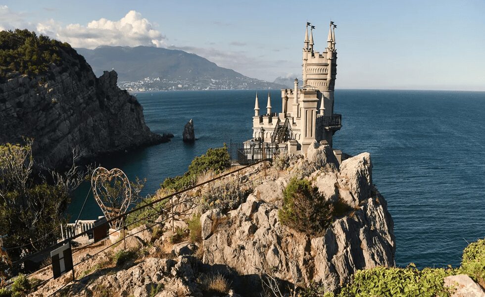 رئيس برلمان القرم: الانضمام إلى روسيا أنقذنا من الدمار