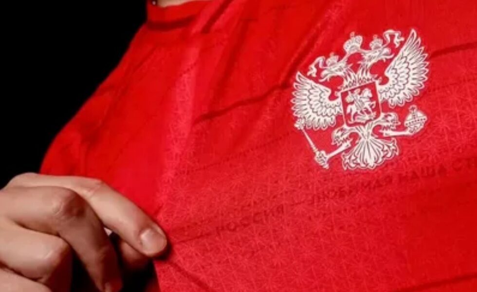 روسيا تبتكر.. قميص المنتخب الجديد مستوحى من النغمة الأولى للنشيد الوطني