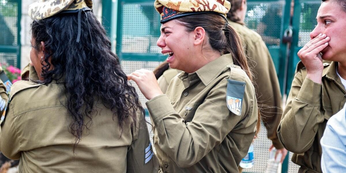 ظنًا أنه فلسطيني.. مقتل جندي “إسرائيلي” شارك في حرب غزة برصاص شرطة الاحتلال بنتانيا