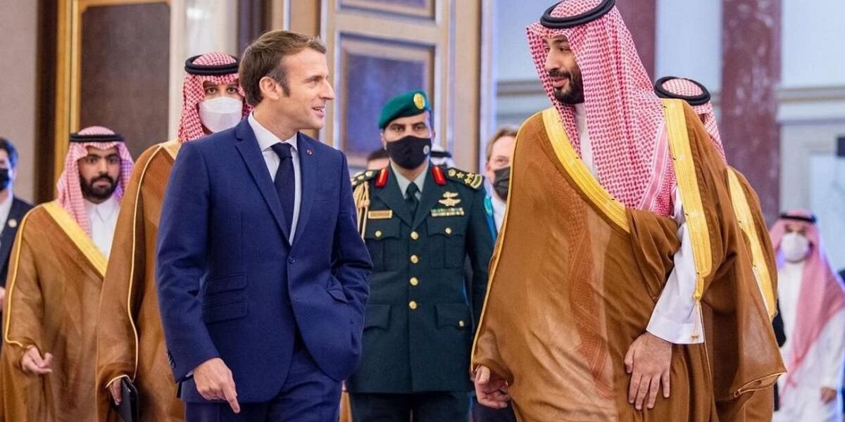 عقود مليارية وتعاون دفاعي.. حصيلة زيارة محمد بن سلمان إلى فرنسا وتوافق حول ملفات المنطقة