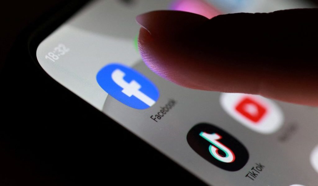 هيئة المحلفين تجد أن Meta وYouTube مسؤولان في قضية إدمان الشباب التاريخية