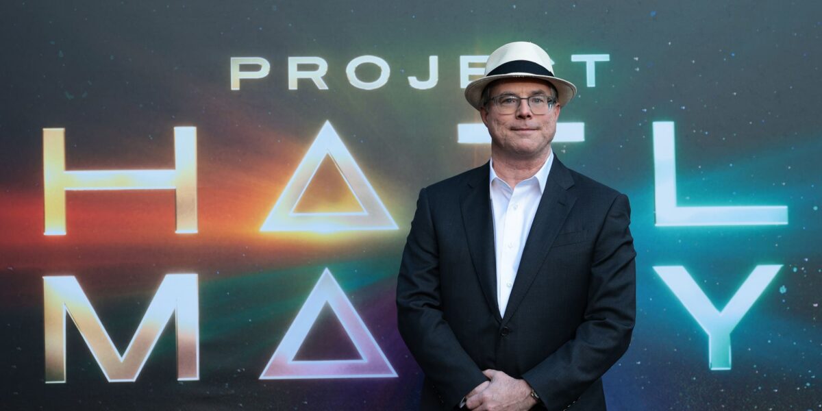 يكشف مؤلف Project Hail Mary آندي وير عن مشاهده المفضلة في الفيلم، ويشيد بأداء رايان جوسلينج المذهل، والمزيد (مقابلة)
