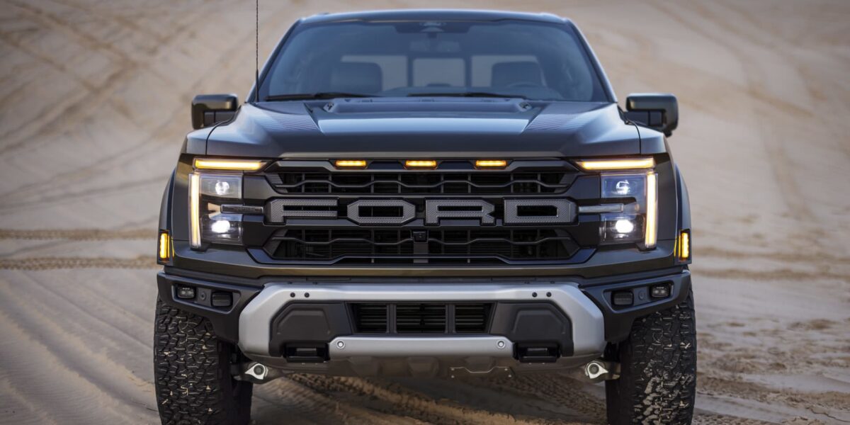 2027 F-150: فورد تزيد من محركات V-8 وتخفض أسعار الأداء
