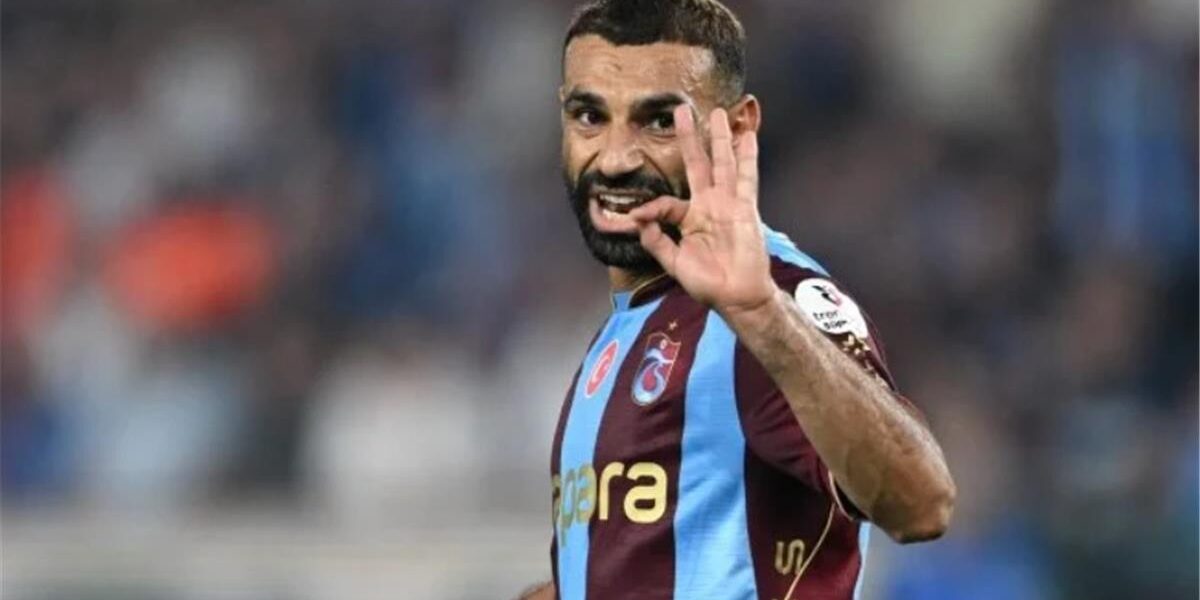 “سجدة تفتح قلب الأمة”.. سفير تركيا في مصر يتفاعل مع تألق محمد صلاح (صورة)