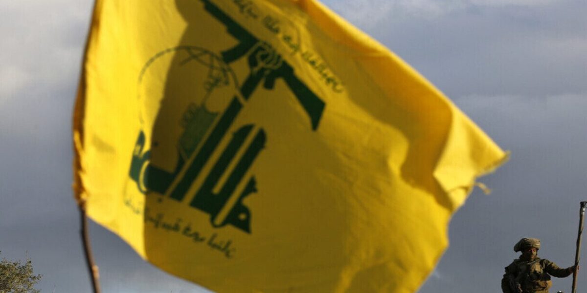 “حزب الله” ينشر مشاهد من استهداف قاعدة للجيش الإسرائيلي في حيفا ()
