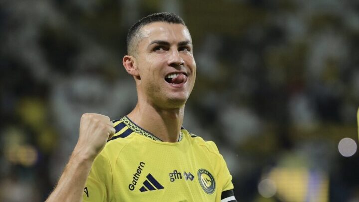 بدأ العد التنازلي.. رونالدو يقترب من الـ1000 هدف ويقود النصر نحو إنجاز الـ100 مباراة