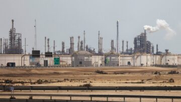 آسيا اليوم| بنوك صينية تقرض قطر للطاقة.. وتايوان تتفوق تكنولوجياً