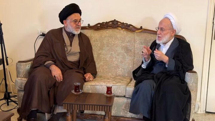 وفد ثقافي من حزب الله يزور إمام مدينة النبطية ويشيد بمواقفه الوطنية