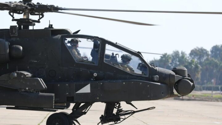 إسرائيل تطلب 12 طائرة أباتشي AH-64E من شركة بوينغ في ثلاثينيات القرن الحادي والعشرين