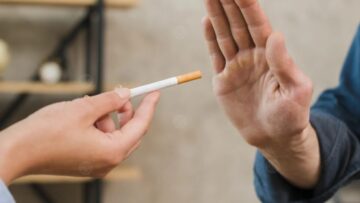 كيف تساعد البذور والمصاصات على الإقلاع عن التدخين؟