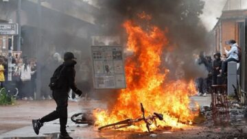 باريس تستجيب لاحتجاجات الطلاب: خطة لتوفير أكثر من 3 آلاف معلم بديل