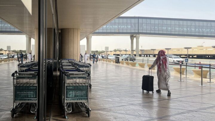 “فلايت رادار 24”: تمديد إغلاق مطار الرياض لمدة 24 ساعة أخرى