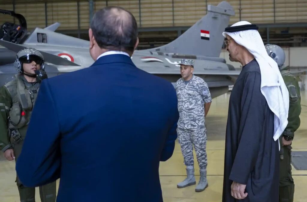 وزير الخارجية المصري يكشف: مصر قدمت دعماً عسكرياً لدول خليجية لمواجهة إيران - صورة مميزة وزير الخارجية المصري يكشف: مصر قدمت دعماً عسكرياً لدول خليجية لمواجهة إيران