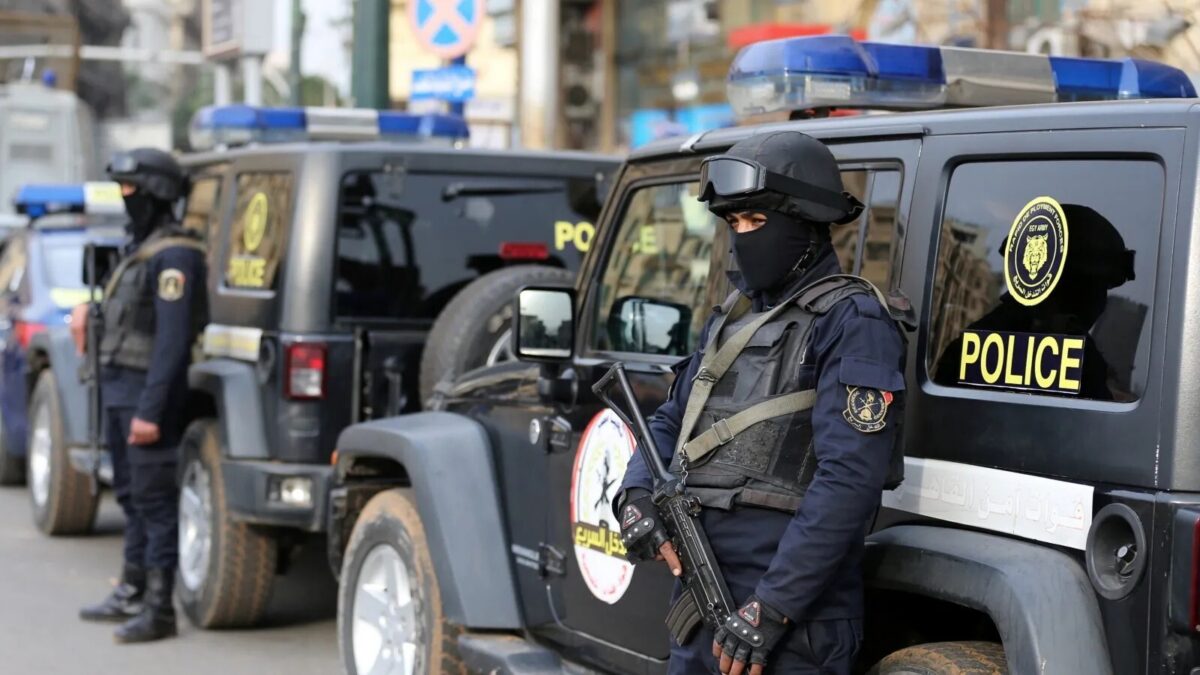 فنان مصري يعلن تعرضه للتهديد بـ”الدفن”