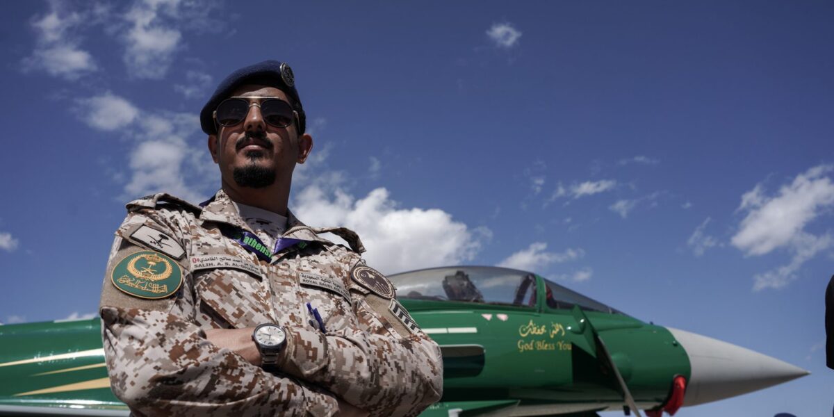 الدفاع السعودية: اعتراض 5 صواريخ باليستية باتجاه المنطقة الشرقية