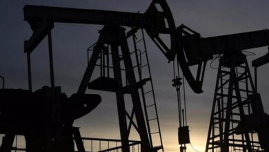 أسعار النفط تقفز 7.5% متجاوزة 111 دولارا مع تصاعد العدوان على إيران