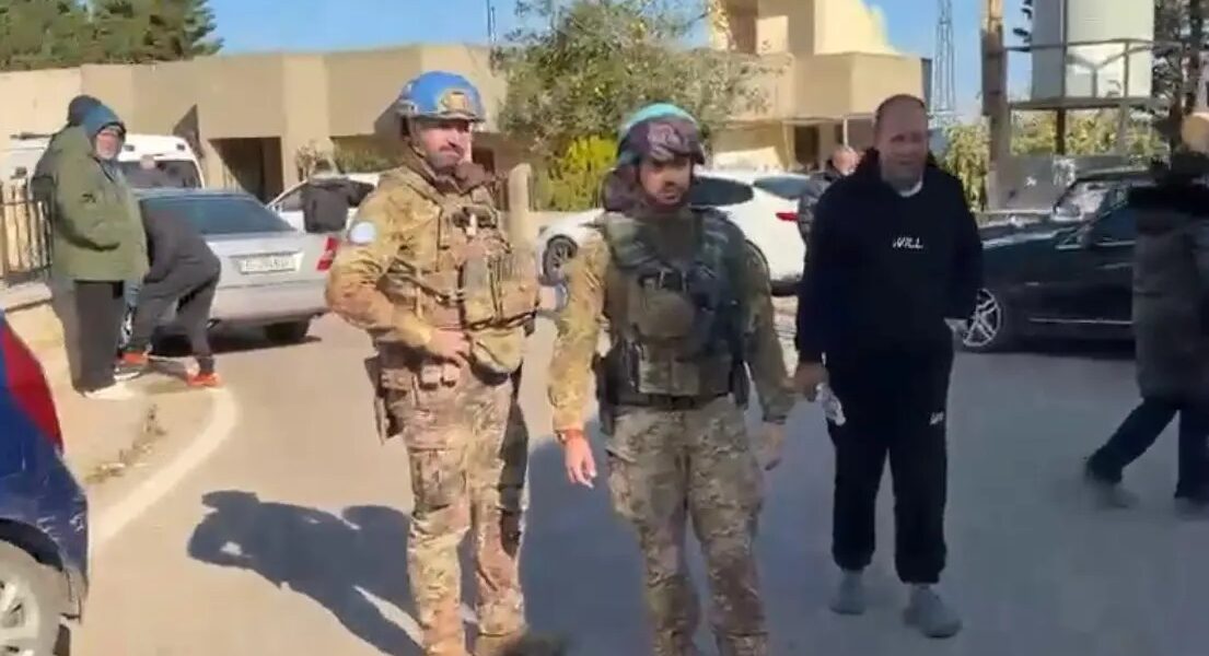 أهالي علما الشعب بدأوا بمغادرة بلدتهم