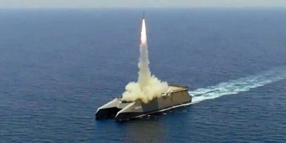 إيران: مضيق هرمز مفتوح للملاحة باستثناء “سفن الأعداء”