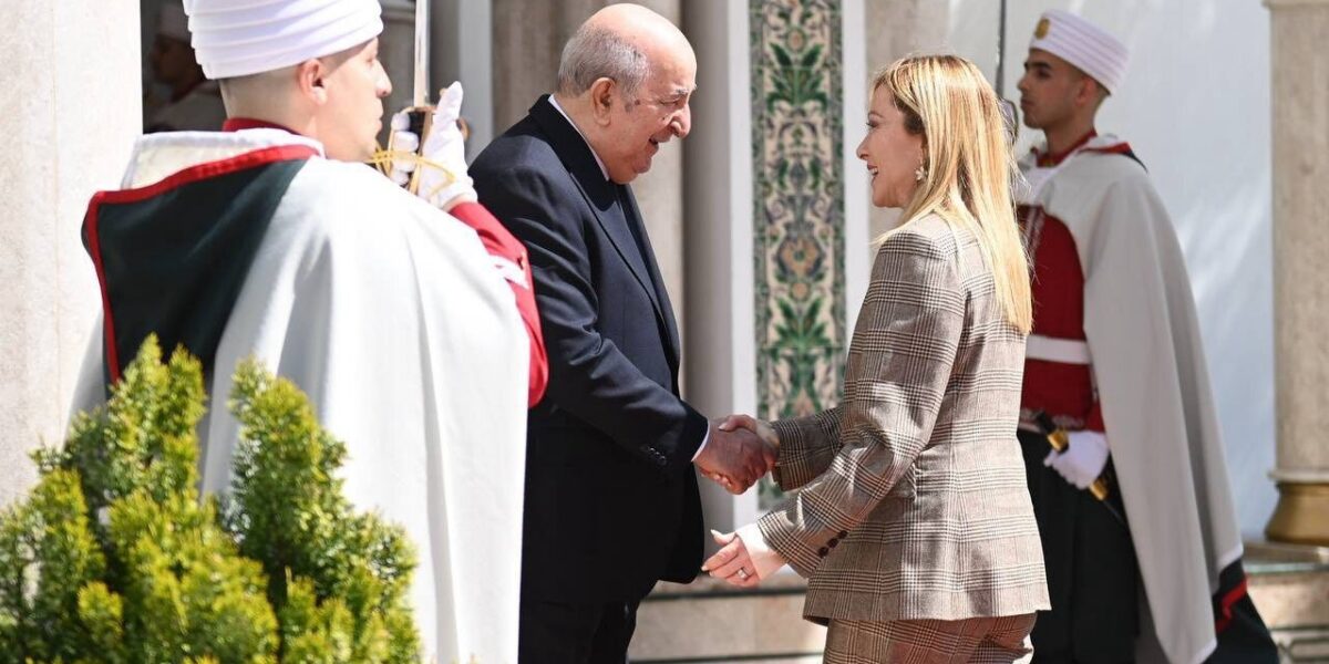 إيطاليا تلجأ إلى الجزائر لزيادة إمدادات الغاز في ظل التوترات الإقليمية