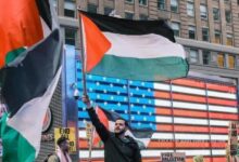 استطلاع: نسبة التعاطف الأمريكي مع فلسطين تجاوزت “إسرائيل” لأول مرة