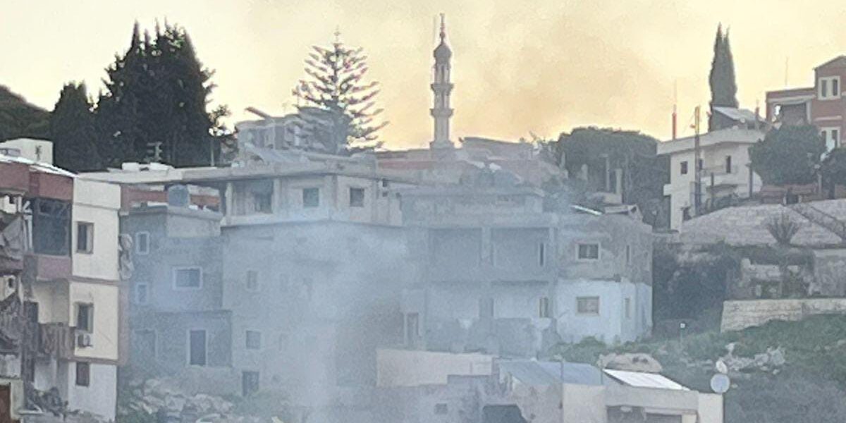 استهداف منزل مأهول في صير الغربية