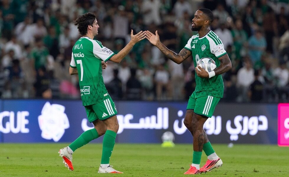 الأهلي يقلب الطاولة على الحزم (فيديو)