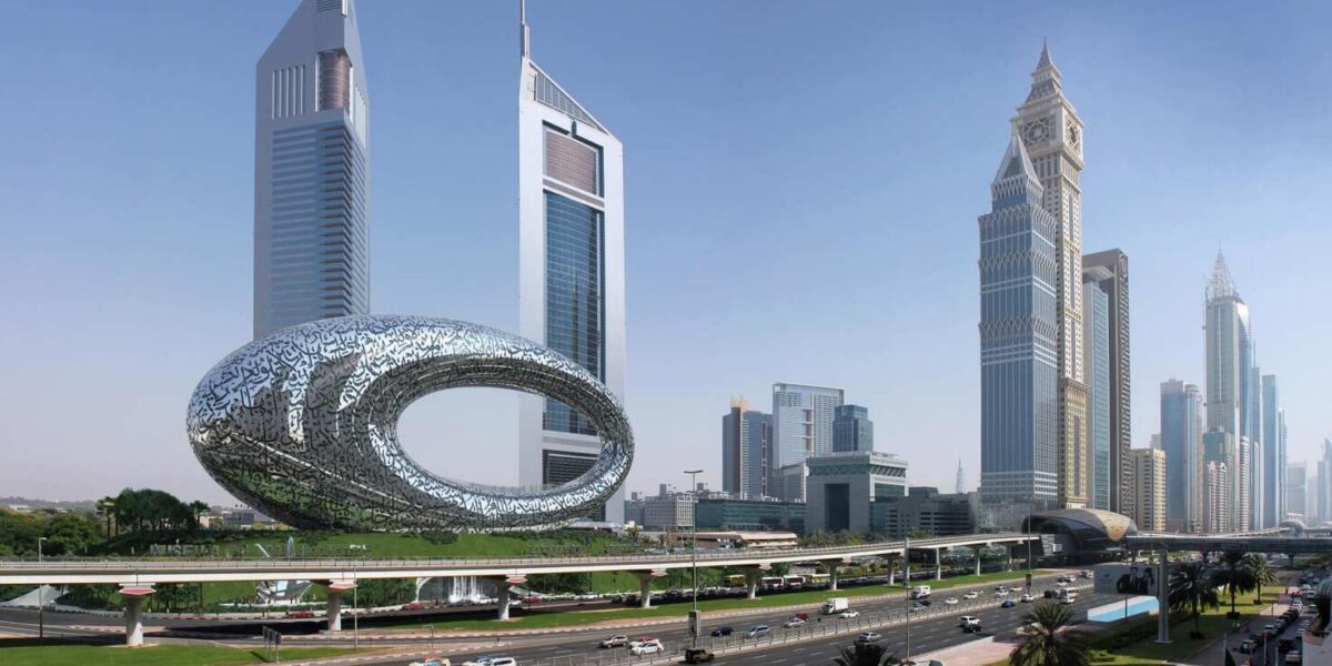 الإمارات تعلن حصيلة التصدي الأخير لصواريخ ومسيرات إيران