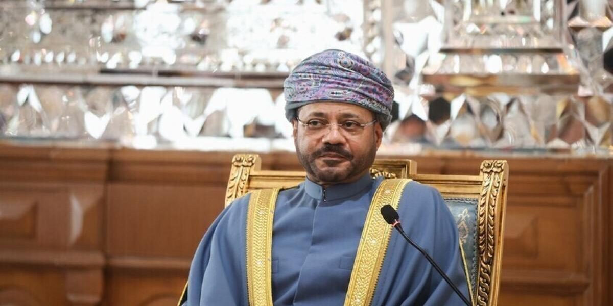 البوسعيدي: واشنطن تم جرها للحرب وفقدت السيطرة على سياستها الخارجية