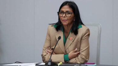 الرئيس الفنزويلي بالوكالة يعين وزيرًا جديدًا للدفاع ليحل محل الموالي لمادورو منذ فترة طويلة
