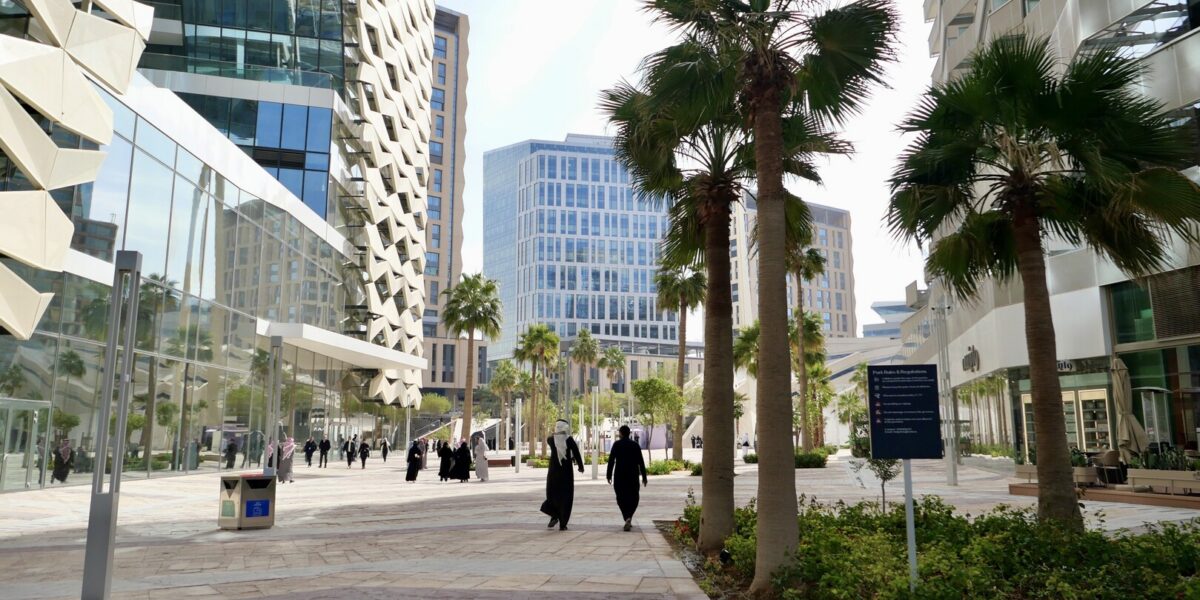 السعودية.. جائزة الأميرة صيتة تكرّم 30 فائزا بجوائزها الاجتماعية وتفتح باب الترشح لدورتها الـ14
