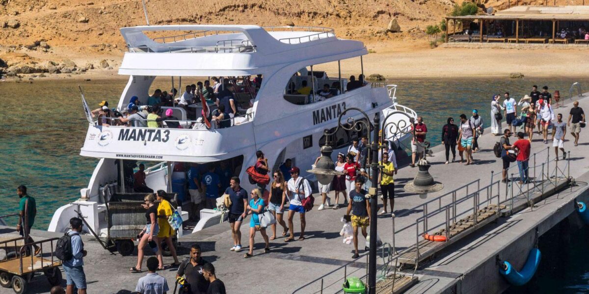 السوق الروسية تمنح مصر جرعة سياحية قوية رغم الحرب المشتعلة في المنطقة