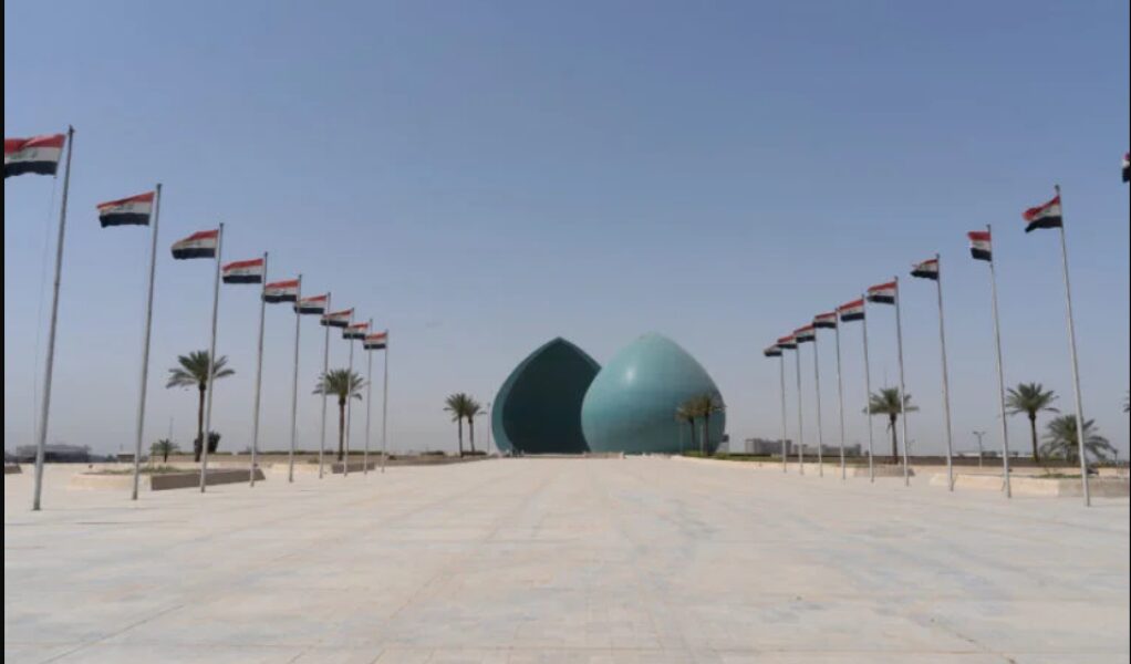 العراق ينهي حظر الطيران فوق مناطقه الغربية بعد نحو عقد من القيود العسكرية