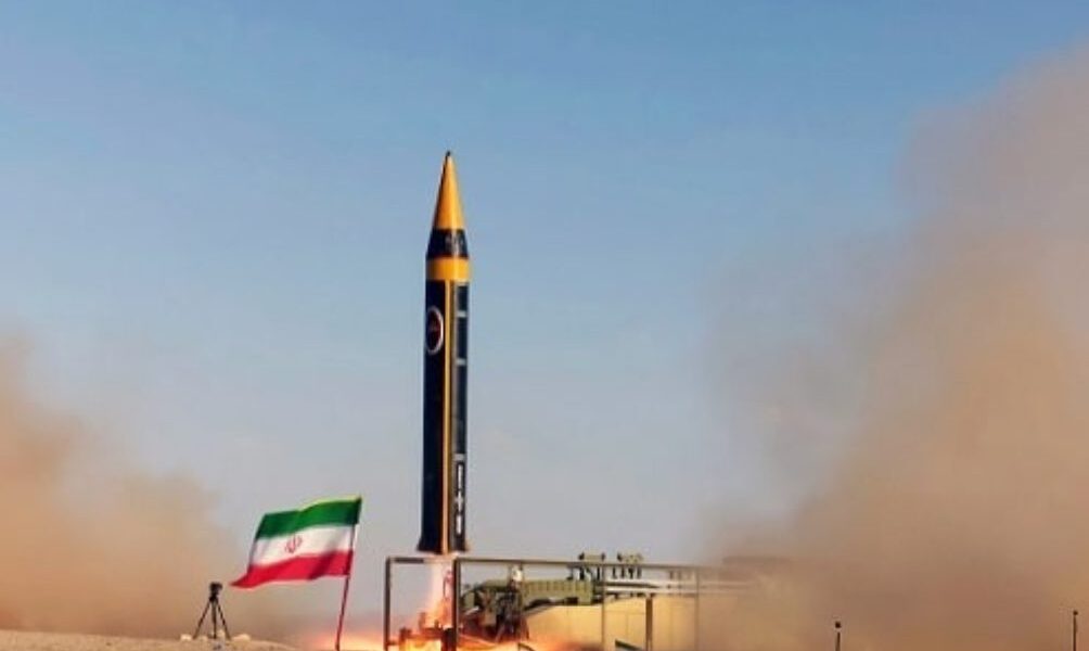 القوات المسلحة تشنّ الموجة الأعنف من عملية الوعد الصادق 4 بصواريخ ذات رؤوس حربية تزن طنين