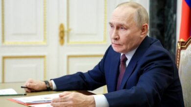 الكرملين يقول إن ترامب أجرى اتصالا هاتفيا مع بوتين لبحث الحرب على إيران