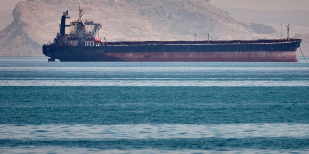 النعماني: أزمة مضيق هرمز ستنتهي قريبًا.. وتراجع حاد في حركة الملاحة