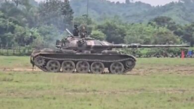 انفجار دبابة صينية من طراز Type 59 خلال تدريبات للجيش البنغلادشي