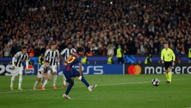 برشلونة يكتسح نيوكاسل بسبعة أهداف ويبلغ ربع نهائي دوري أبطال أوروبا