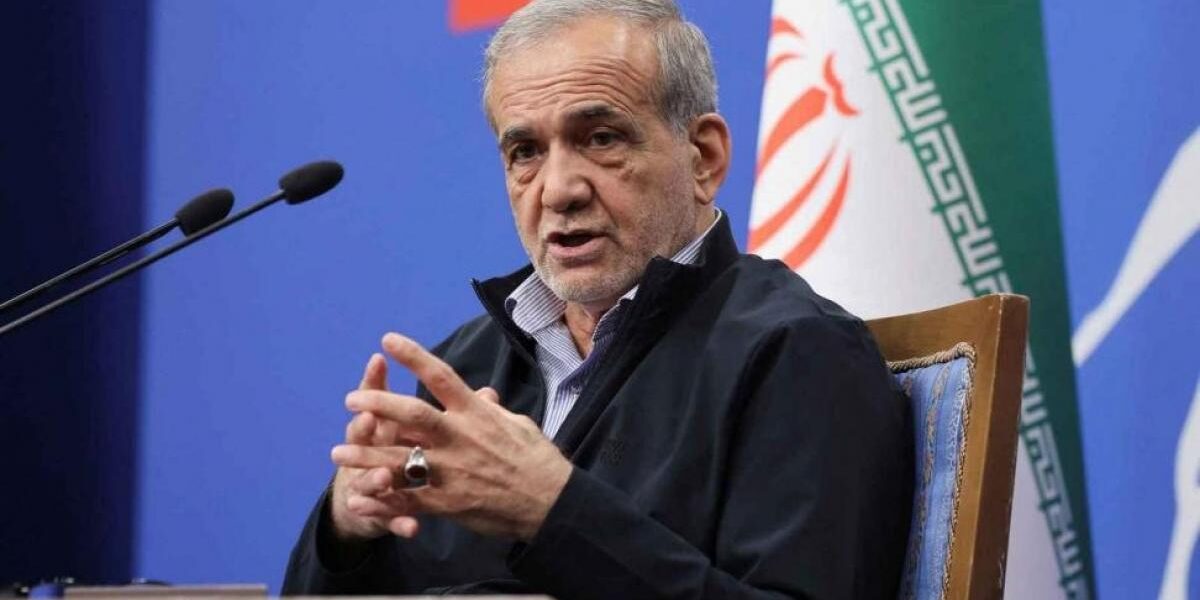 بزشكيان : مضيق هرمز مغلق أمام الدول التي تهاجم إيران