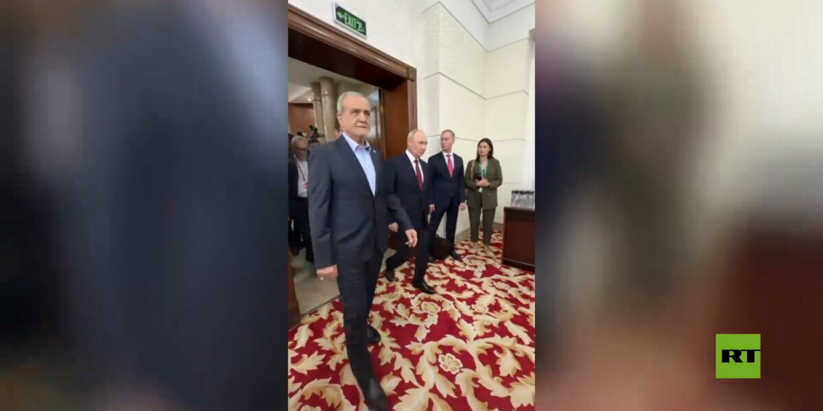 بوتين: الشعب الروسي متضامن مع الشعب الإيراني في نضاله من أجل مصالحه