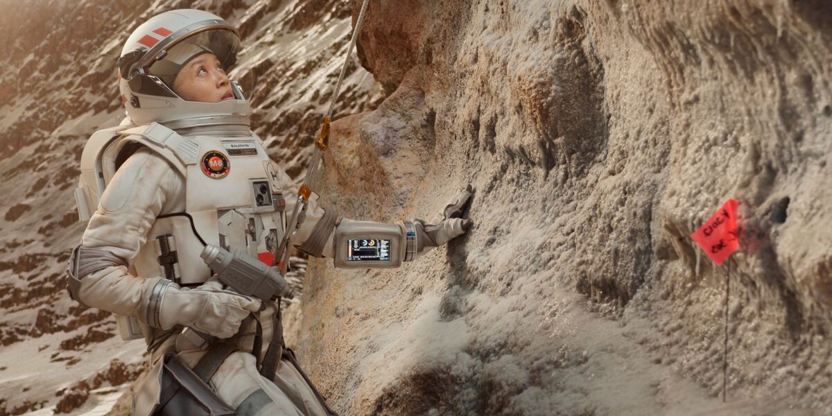 تم تأكيد “For All Mankind” للموسم السادس، لكنها ستكون المهمة النهائية لبرنامج الفضاء المذهل على Apple TV