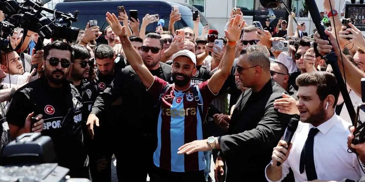 رسميا.. محمد صلاح يحصد أول جائزة فردية مع طرابزون (فيديو)