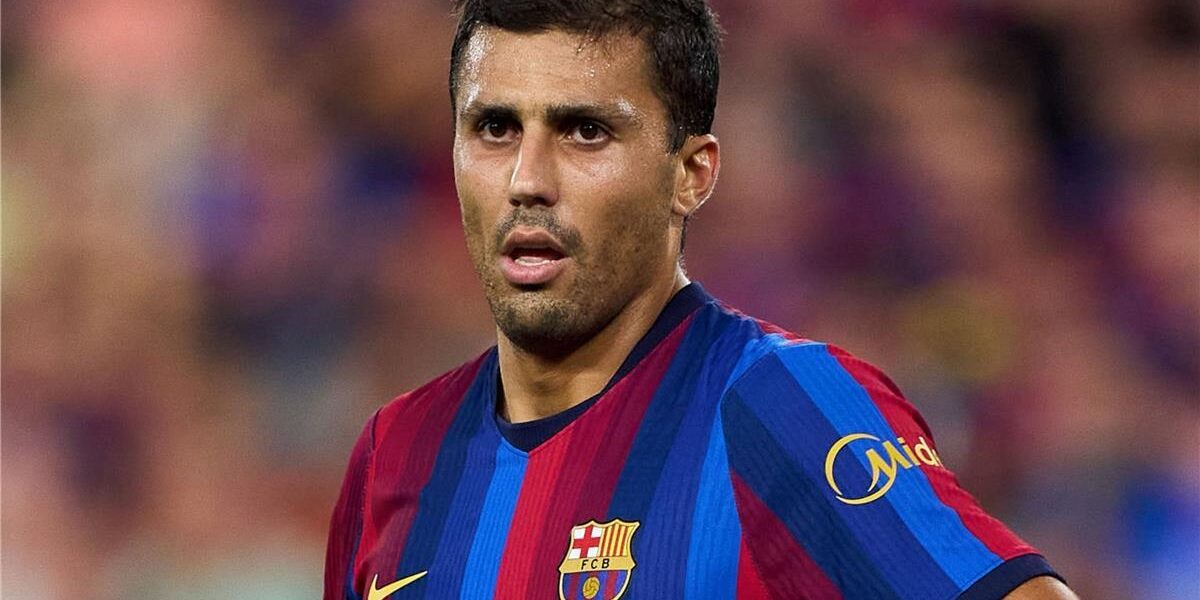 رقم قياسي مميز ينتظر رودري في مواجهة برشلونة وفالنسيا بالدوري الإسباني