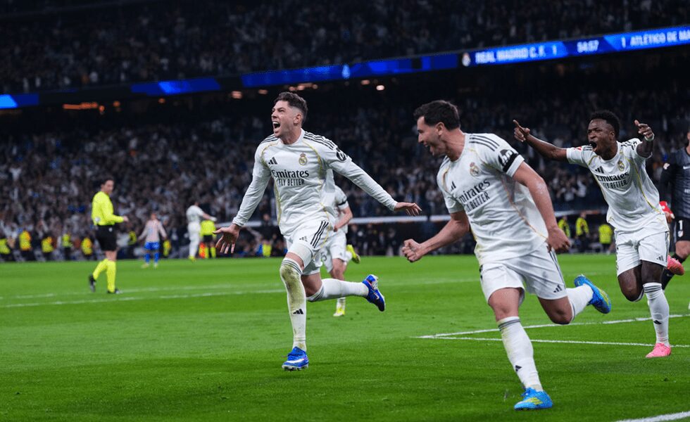 ريال مدريد بعشرة لاعبين يهزم أتلتيكو ويواصل مطاردة برشلونة على صدارة “الليغا”