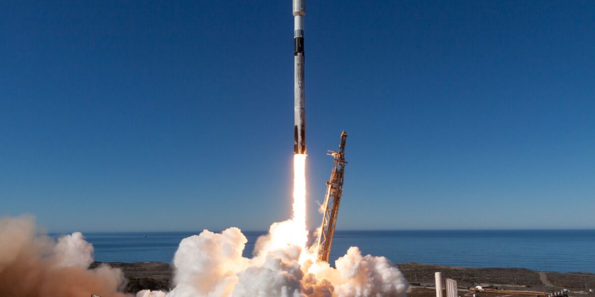شاهد SpaceX وهي تطلق 119 حمولة إلى المدار من كاليفورنيا في وقت مبكر من يوم 30 مارس