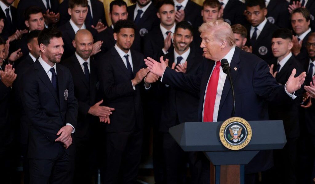 شاهد: ترامب يستضيف إنتر ميامي بطل الدوري الأمريكي 2025 مع ليونيل ميسي في البيت الأبيض