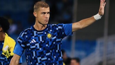 شاهد.. رونالدو يفاجئ لاعبي نادي النصر السعودي في الدمام