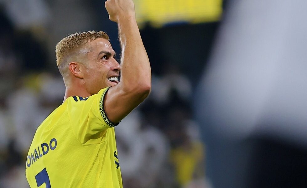 شاهد.. رونالدو يقود النصر للفوز على التعاون