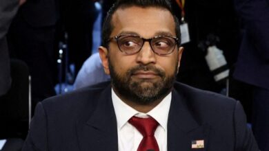 غلاف الأخبار: تدعي المجموعة الموالية لإيران أنها اخترقت حساب البريد الإلكتروني الخاص بكاش باتيل