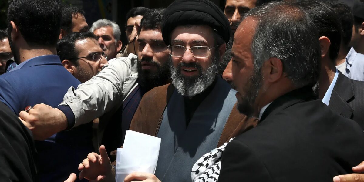 في إيران.. من يحاربون هم من يديرون المفاوضات | أخبار