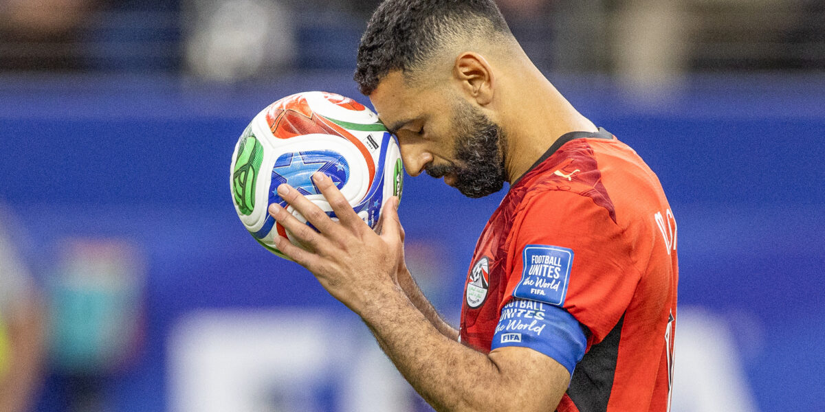 كواليس إمبراطورية محمد صلاح الاستثمارية.. 4 شركات تدير ثروته في بريطانيا